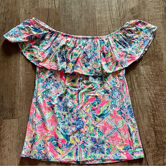 Lilly Pulitzer Pink and Blue Ruffled Short Sleeve Blouse Sz small - Picture 2 of 7